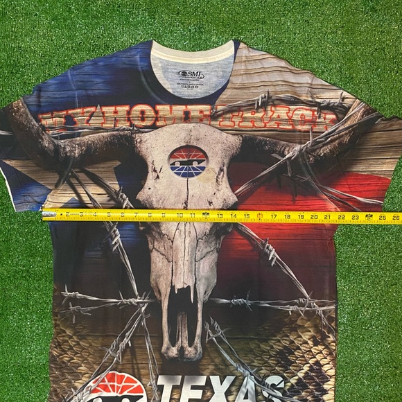 Texas Motor Speedway Flag Longhorn Skull Rattlesnake AOP Tee L/g - Picture 4 of 5
